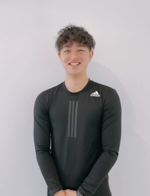 E-STRETCH GYM 白金台店の松原克樹トレーナー